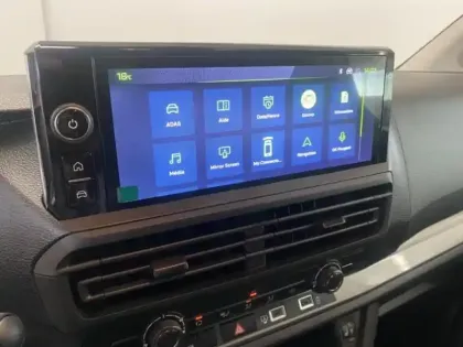 Photo 13 Peugeot Expert  Fg M 2.2 Diesel 150ch Pack Premium Connect