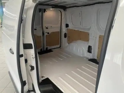 Photo 7 Peugeot Expert  Fg M 2.2 Diesel 150ch Pack Premium Connect