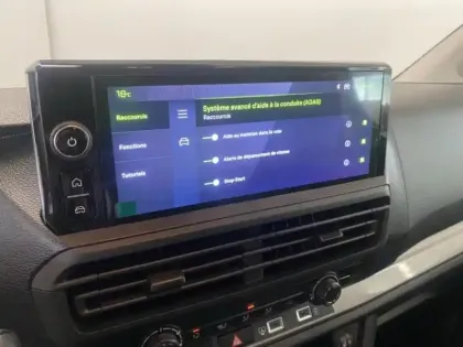 Photo 12 Peugeot Expert  Fg M 2.2 Diesel 150ch Pack Premium Connect