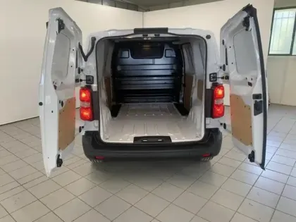 Photo 5 Peugeot Expert  Fg M 2.2 Diesel 150ch Pack Premium Connect