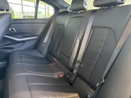 Photo 12 BMW Serie 3 Série 3 330eA xDrive 292ch M Sport