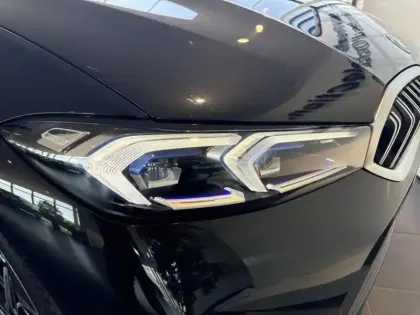 Photo 9 BMW Serie 3 Série 3 330eA xDrive 292ch M Sport