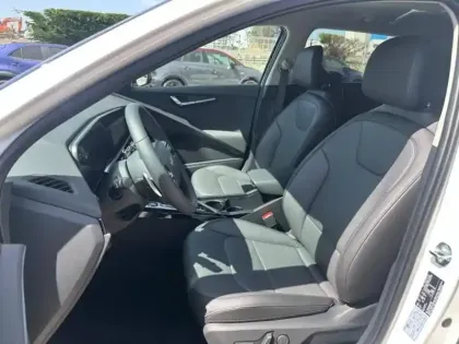 Photo 8 Kia Niro  1.6 GDi 138ch HEV Premium DCT6