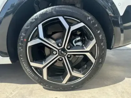 Photo 6 Kia Niro  1.6 GDi 138ch HEV Premium DCT6