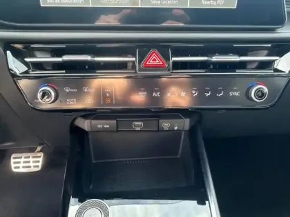 Photo 13 Kia Niro  1.6 GDi 138ch HEV Premium DCT6