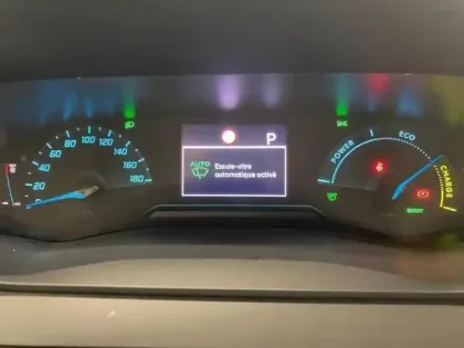 Photo 11 Peugeot 208  e- 136ch Style