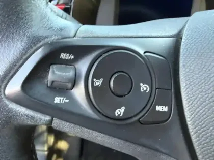 Photo 12 Opel Corsa  -e 136ch GS Line