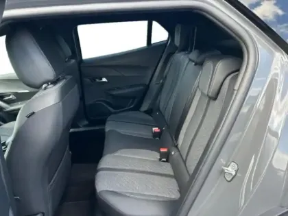 Photo 12 Peugeot 2008  1.2 PureTech 130ch S&S Allure EAT8