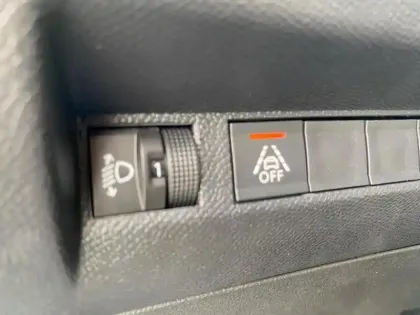 Photo 8 Peugeot 208  1.2 PureTech 100ch S&S Active