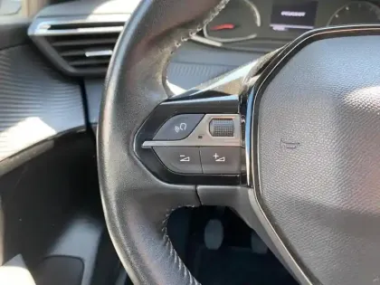 Photo 5 Peugeot 208  1.2 PureTech 100ch S&S Active