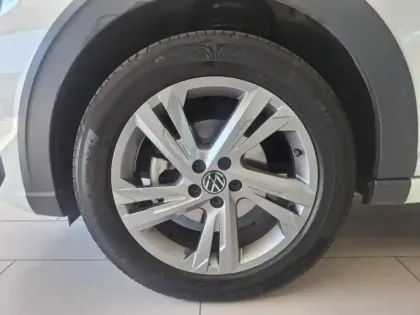 Photo 5 Volkswagen Taigo  1.0 TSI 110ch R-Line DSG7