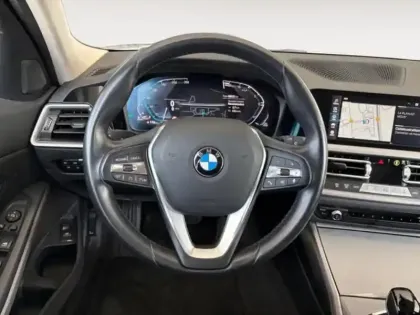 Photo 11 BMW Serie 3 Série 3 Touring 316dA MH 122ch Business Design