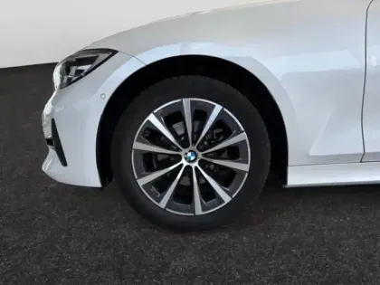 Photo 13 BMW Serie 3 Série 3 Touring 316dA MH 122ch Business Design