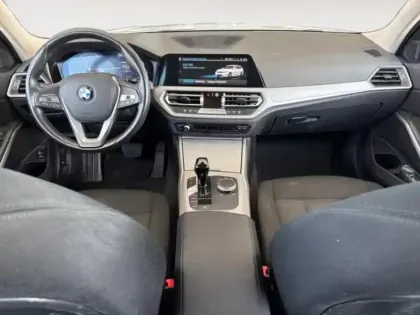 Photo 9 BMW Serie 3 Série 3 Touring 316dA MH 122ch Business Design