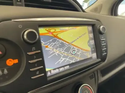 Photo 9 Toyota Yaris  110 VVT-i Ultimate CVT 5p