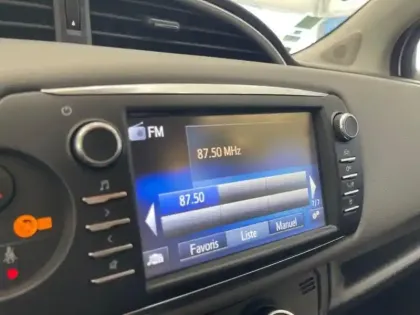 Photo 12 Toyota Yaris  110 VVT-i Ultimate CVT 5p