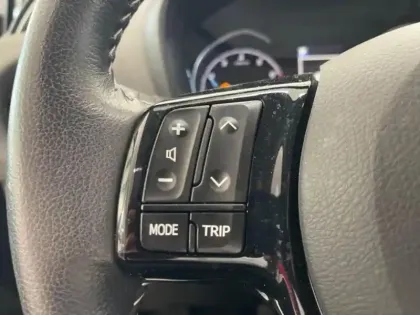 Photo 14 Toyota Yaris  110 VVT-i Ultimate CVT 5p