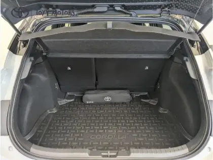 Photo 7 Toyota Corolla Hybride 122h Collection TECH