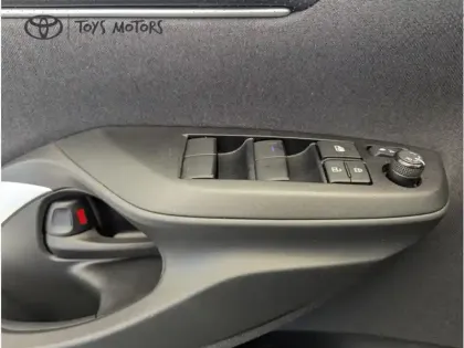 Photo 32 Toyota Yaris Hybride 1.5 HYBRID 116H DESIGN AUTO