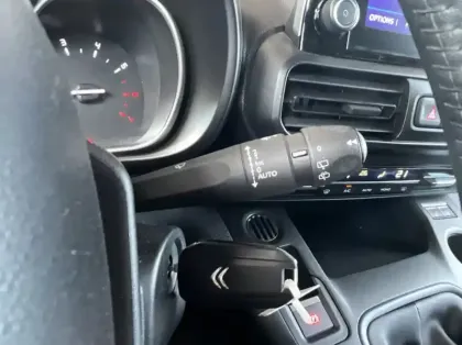 Photo 19 Citroën Berlingo XL BlueHDi 130ch S&S Shine 7 places