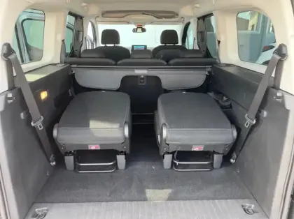 Photo 10 Citroën Berlingo XL BlueHDi 130ch S&S Shine 7 places