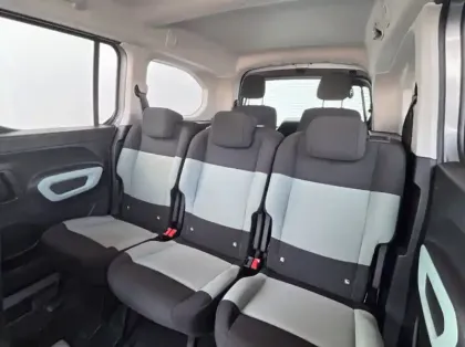 Photo 8 Citroën Berlingo XL BlueHDi 130ch S&S Shine 7 places