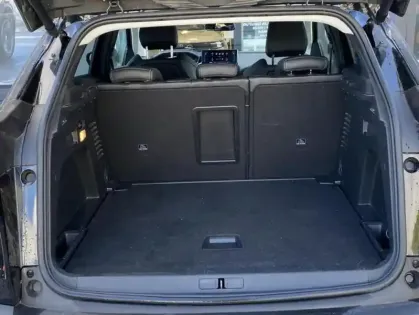 Photo 39 Peugeot 3008 II PureTech 130 S&S EAT8 Allure Pack