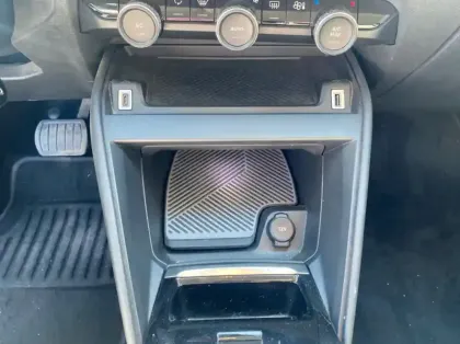 Photo 17 Citroën C4 BlueHDi 130ch S&S Feel EAT8