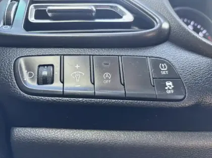 Photo 14 Hyundai I30 1.0 T-GDi 120ch Hybrid 48V Creative DCT-7