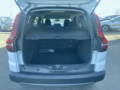 Photo 10 Dacia Jogger 1.0 TCe 110ch Expression 5 places