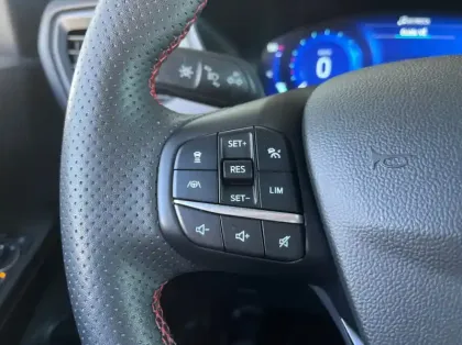 Photo 16 Ford Kuga 2.5 Duratec 190ch FHEV E85 ST-Line X BVA