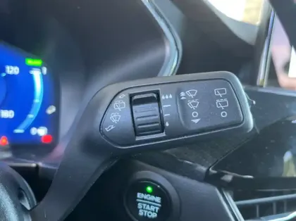 Photo 19 Ford Kuga 2.5 Duratec 190ch FHEV E85 ST-Line X BVA