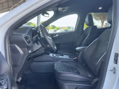 Photo 9 Ford Kuga 2.5 Duratec 190ch FHEV E85 ST-Line X BVA