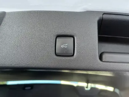 Photo 18 Ford Kuga 2.5 Duratec 190ch FHEV E85 ST-Line X BVA