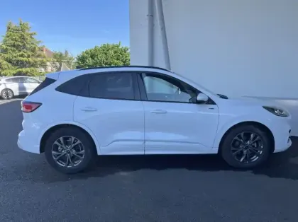 Photo 25 Ford Kuga 2.5 Duratec 190ch FHEV E85 ST-Line X BVA