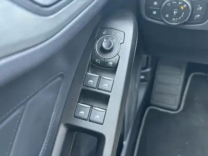 Photo 5 Ford Focus 1.0 EcoBoost mHEV 125ch Titanium X Business