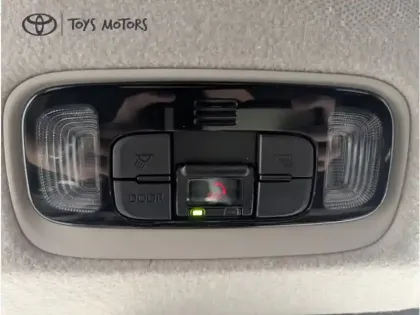 Photo 16 Toyota Yaris Hybride 116h Design Pack Confort