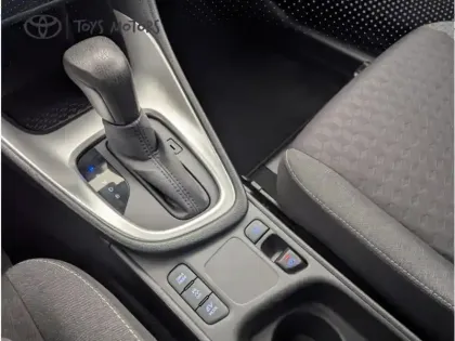 Photo 19 Toyota Yaris Hybride 116h Design Pack Confort