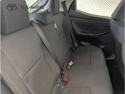 Photo 11 Toyota Yaris Hybride 116h Design Pack Confort