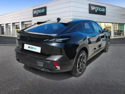 Photo 27 Peugeot 408  Hybrid 136 e-DCS6 GT