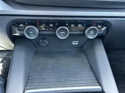 Photo 12 Citroën C5  X HYBRIDE RECHARGEABLE 225 e-EAT8 SHINE