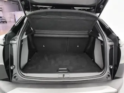 Photo 7 Peugeot 2008  Hybrid 136 e-DCS6 Allure