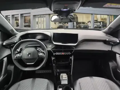 Photo 9 Peugeot 2008  Hybrid 136 e-DCS6 Allure