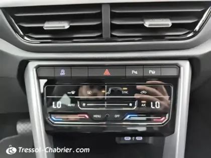 Photo 12 Volkswagen T-roc  1.5 TSI EVO2 150 Start/Stop DSG7 VW Edition