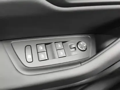 Photo 19 Peugeot 508  SW Hybrid 180 e-EAT8 Allure