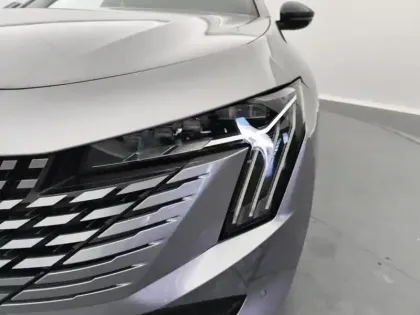 Photo 13 Peugeot 508  SW Hybrid 180 e-EAT8 Allure