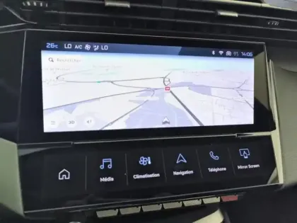 Photo 10 Peugeot 408  Hybrid 136 e-DCS6 GT