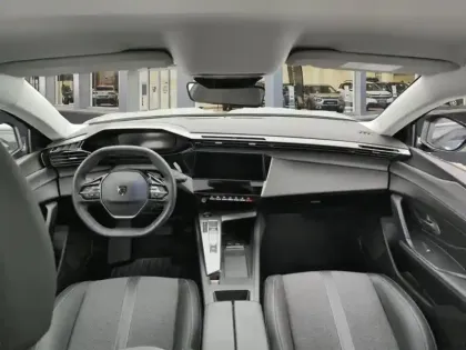 Photo 9 Peugeot 408  Hybrid 136 e-DCS6 GT