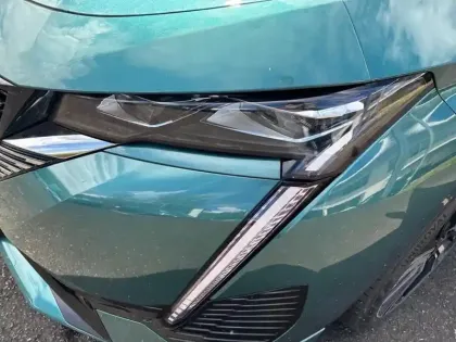 Photo 26 Peugeot 308  SW PHEV 225 e-EAT8 GT
