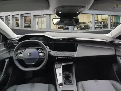 Photo 9 Peugeot 308  SW Hybrid 145 e-DCS6 GT